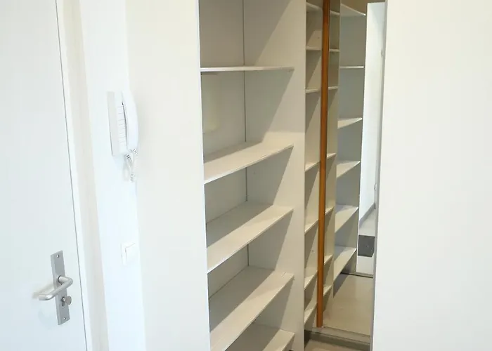 K&r Self Check-in Apartment